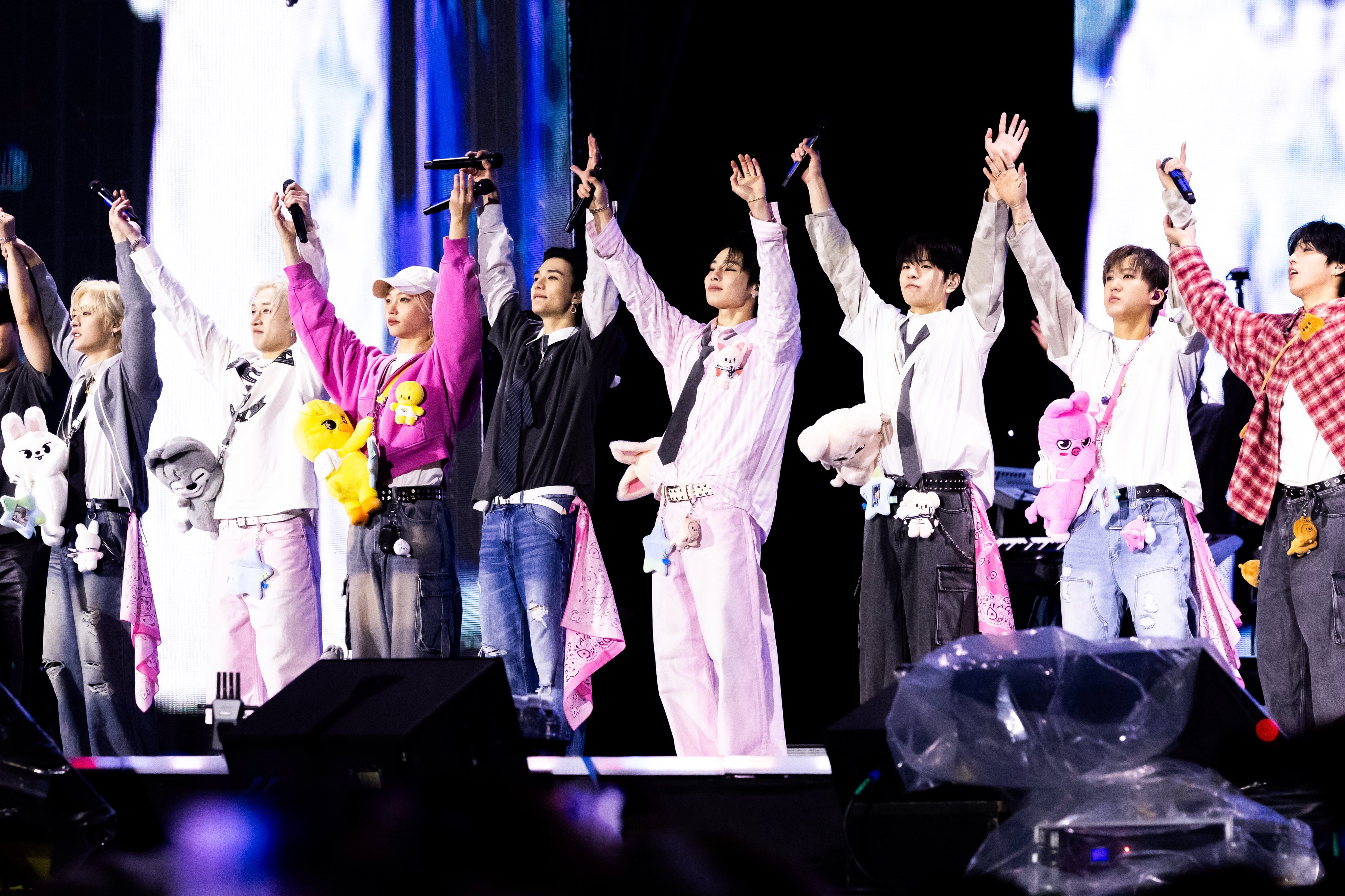 Stray Kids World Tour [dominATE] Celebrate - Versión 3 Cinedot Tlaxcala - 22 de Marzo - Paquete 2